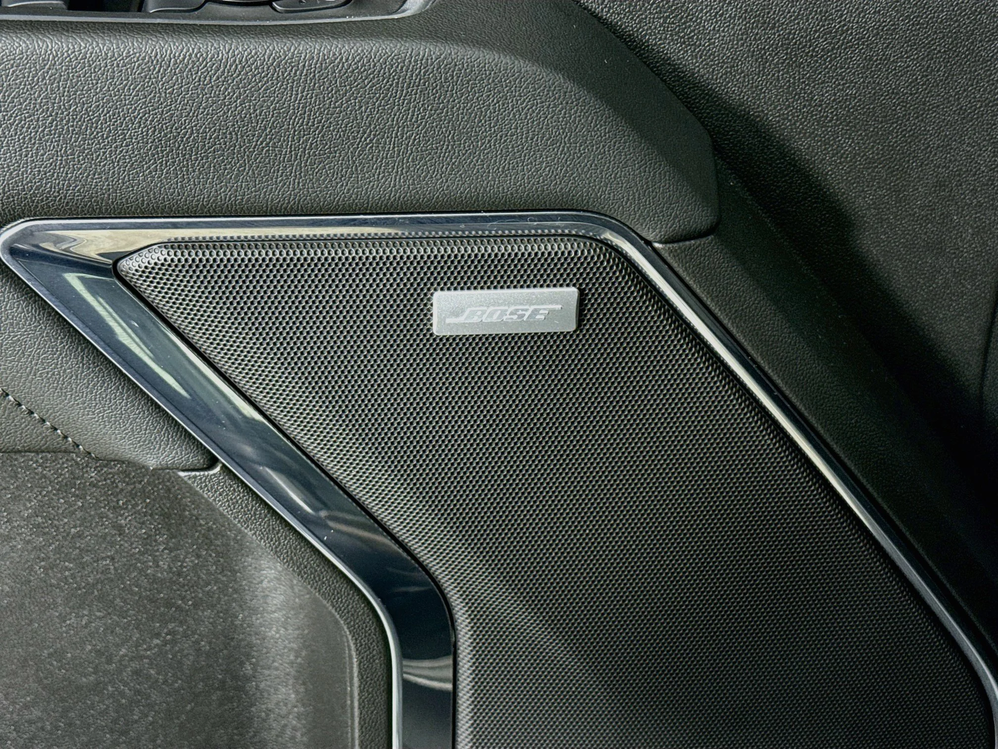 Used 2025 Sterling Gray Metallic Chevrolet LT Trail Boss image 20