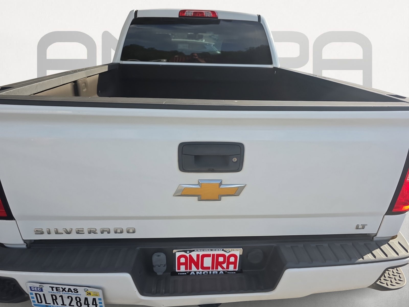 Used 2017 Summit White Chevrolet LT image 10