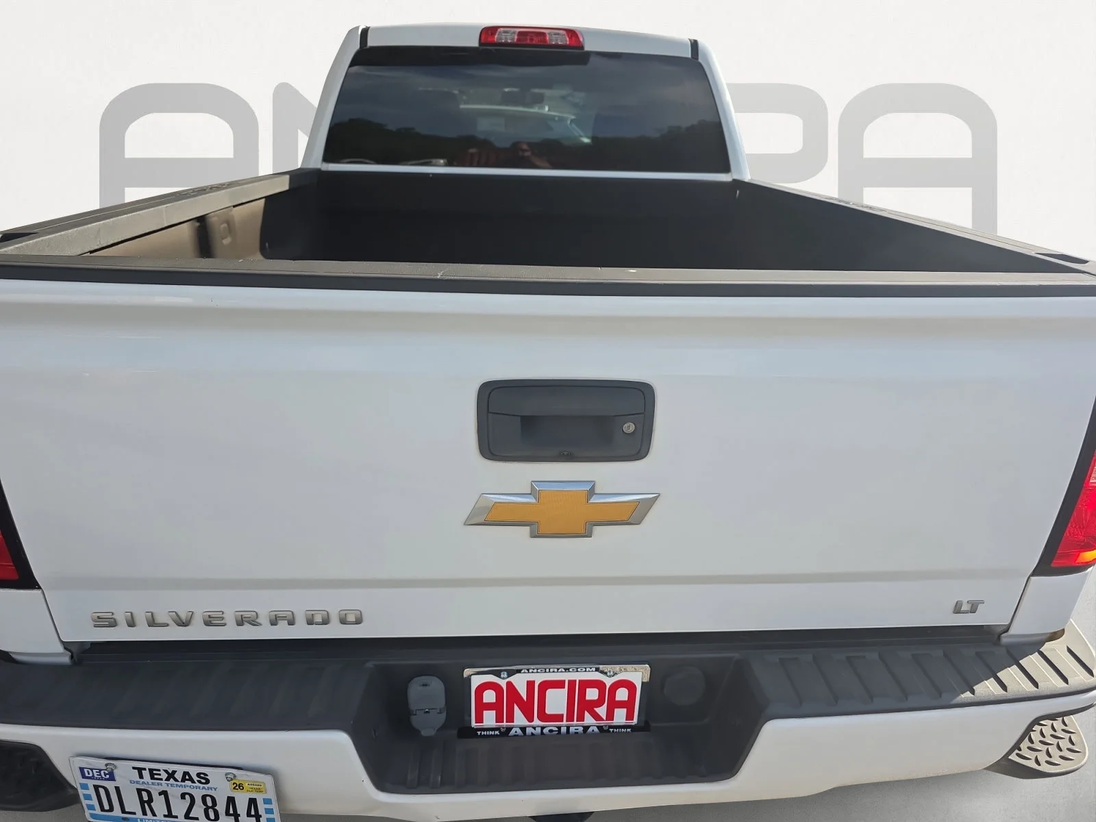 Used 2017 Summit White Chevrolet LT image 10