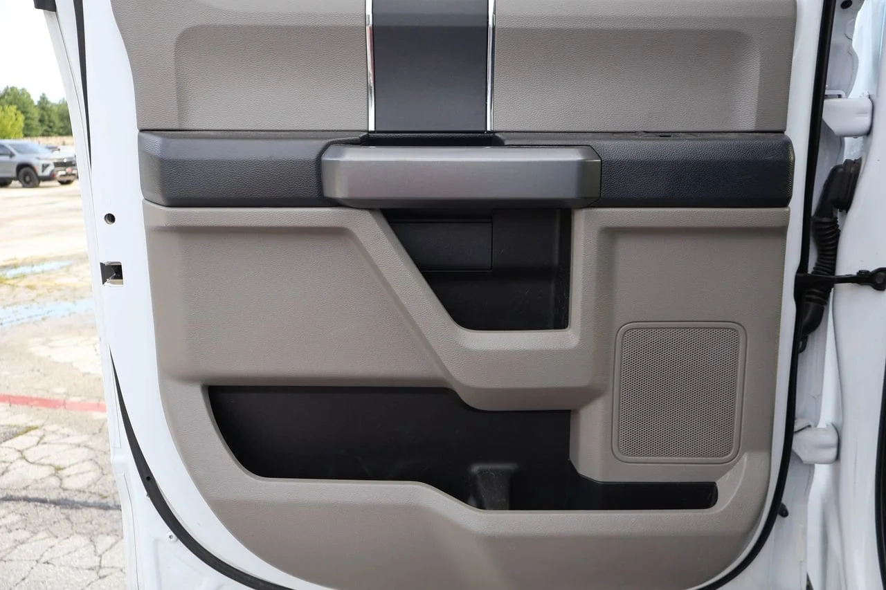 Used 2022 White Ford XLT image 10