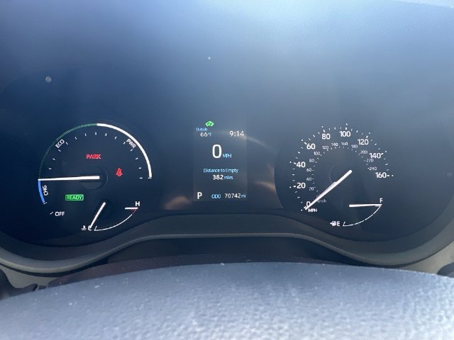 Used 2022  Toyota XSE image 12