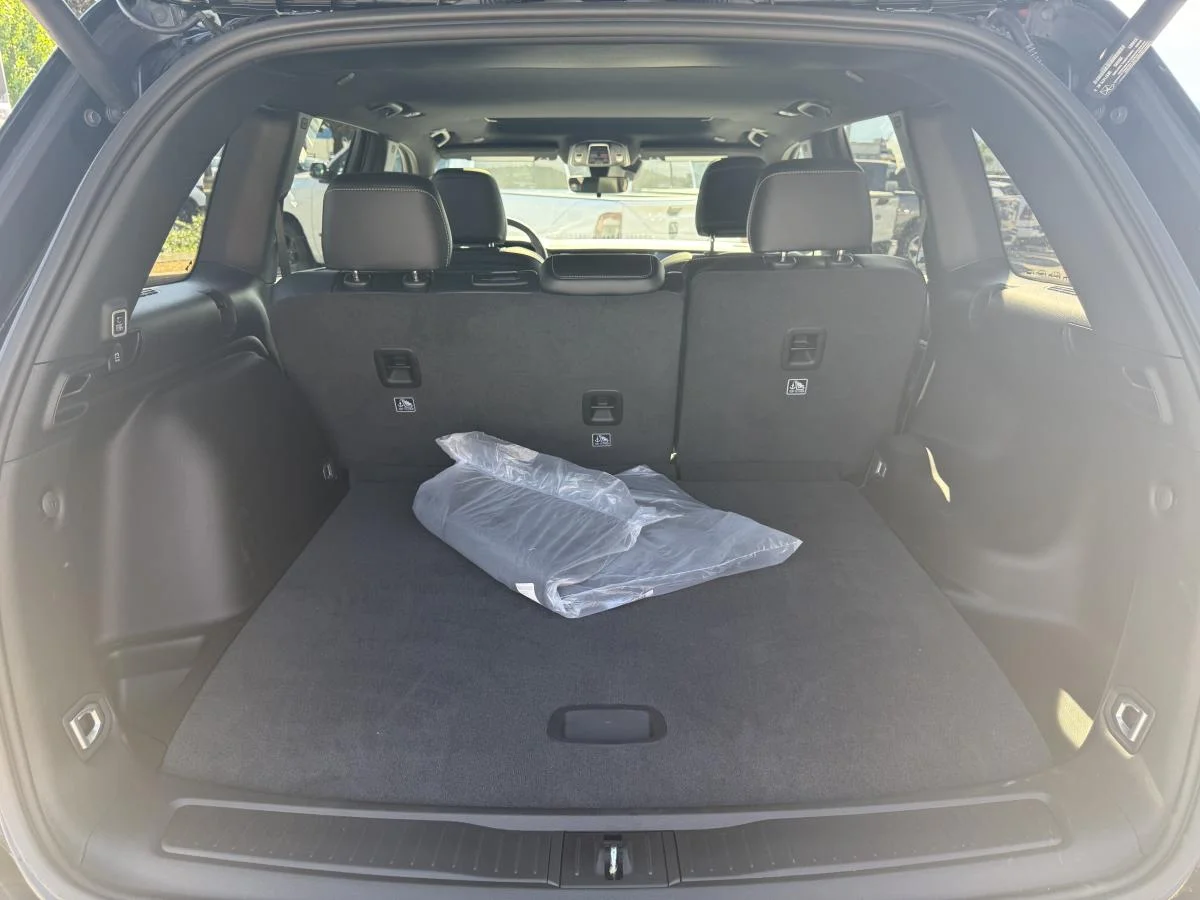 New 2026 Black Jeep Altitude image 7