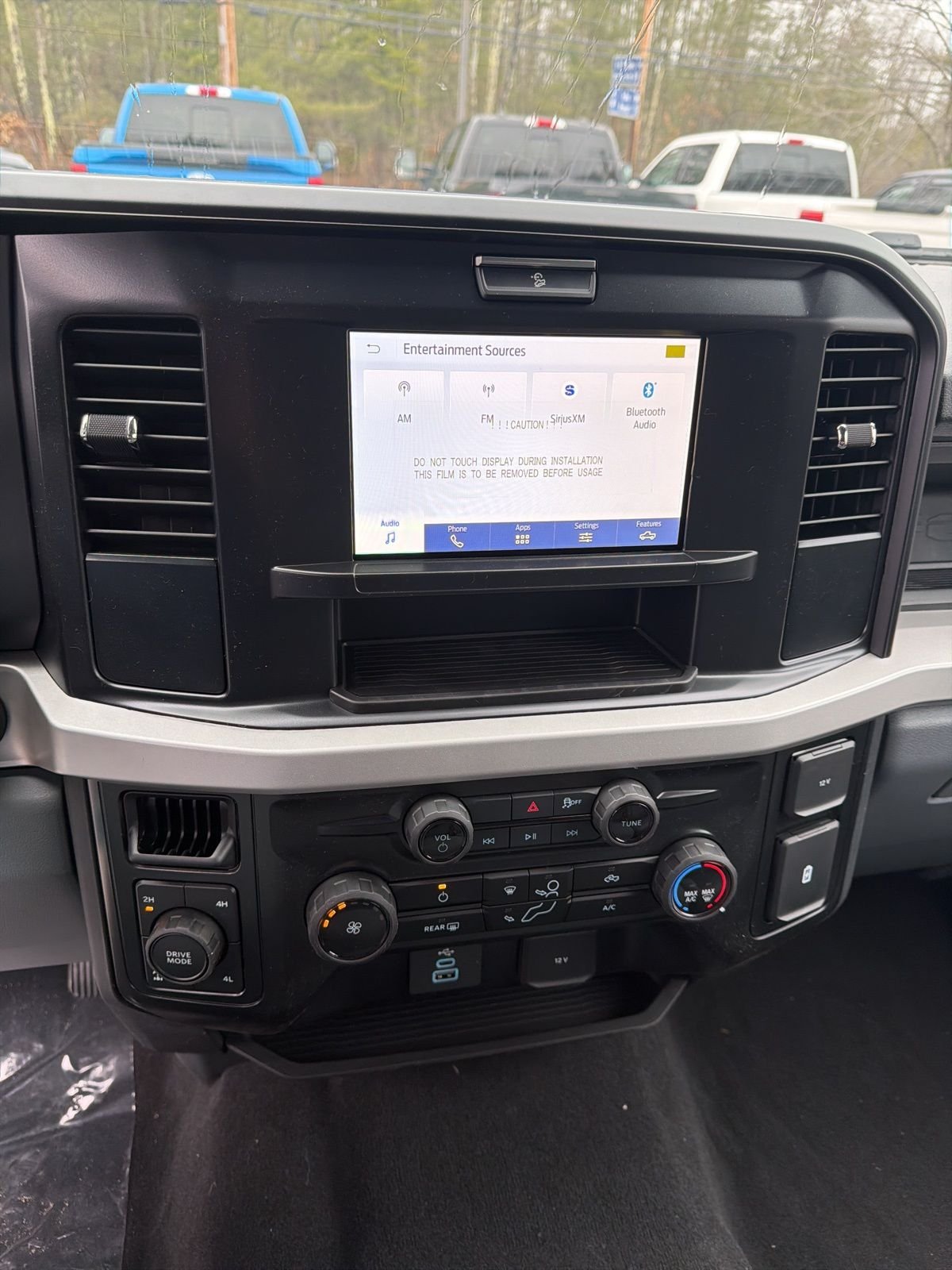 New 2026 Oxford White Ford F-250® XL image 23