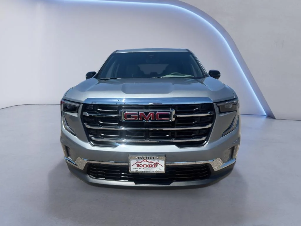 New 2026 Sterling Metallic GMC Elevation image 3