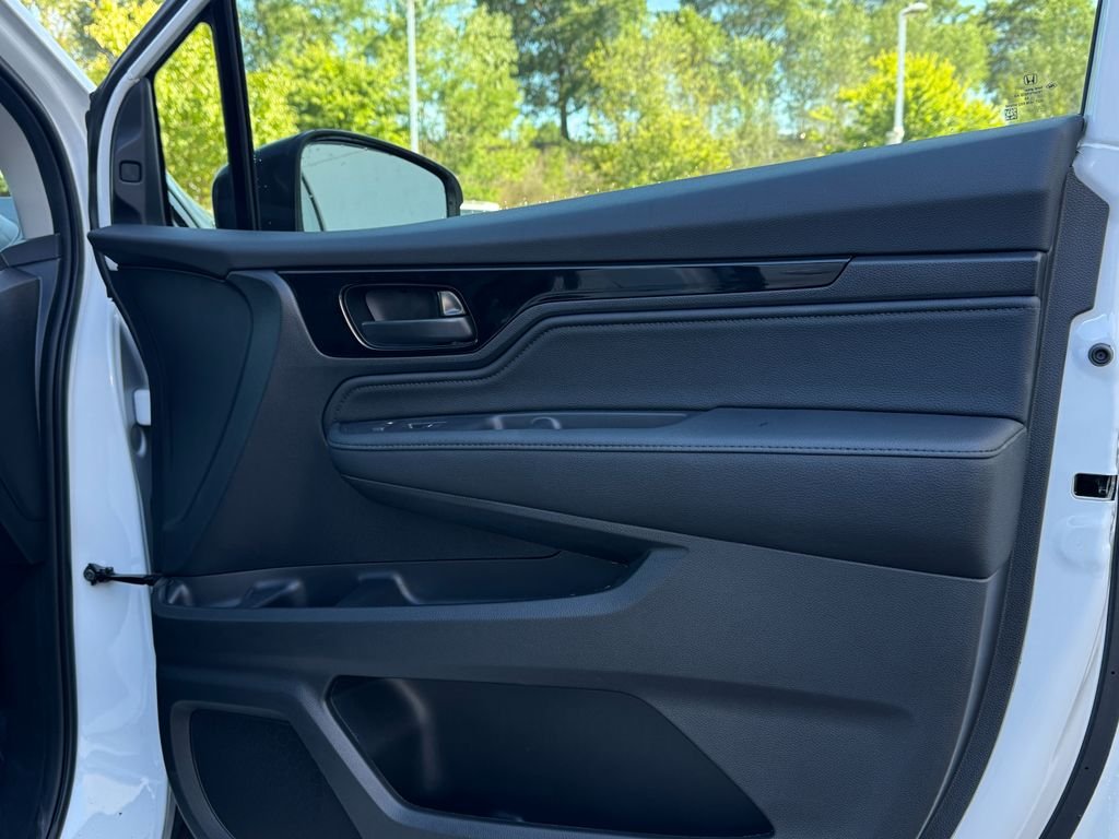 2026 Honda Odyssey Touring - Photo 32