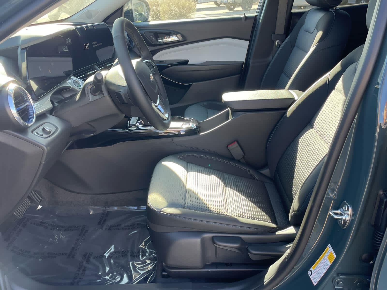 2026 Chevrolet Trax LT - Photo 12