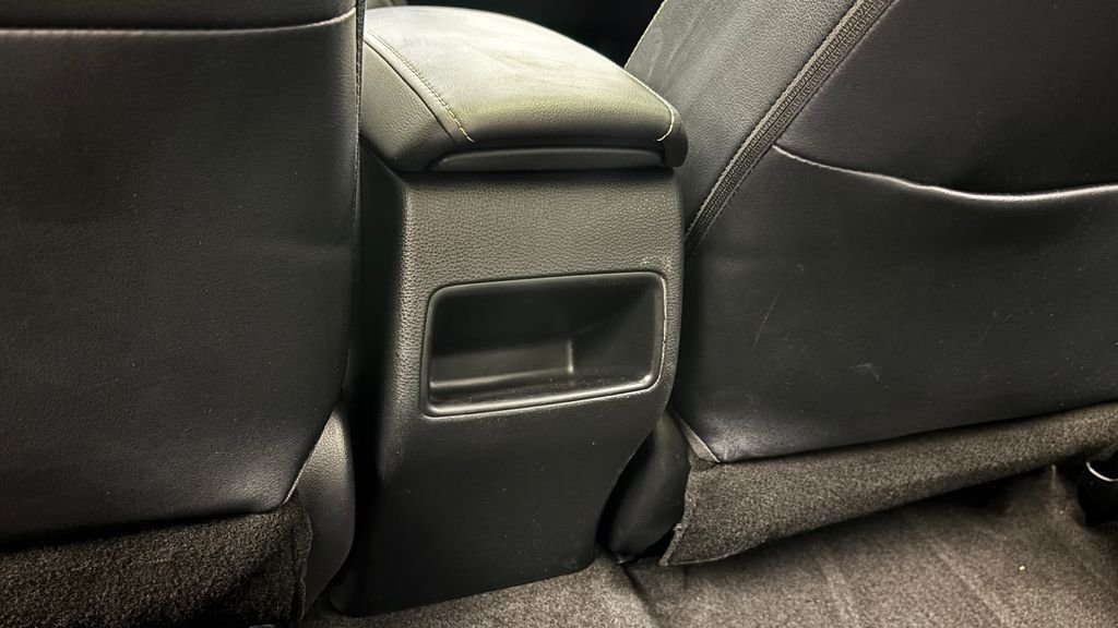 Used 2020 Silver Toyota XLE image 32