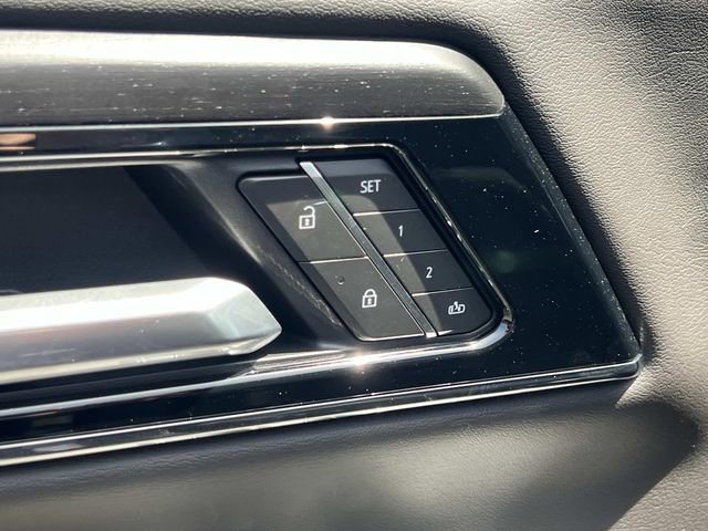 2026 GMC Yukon Denali - Photo 18