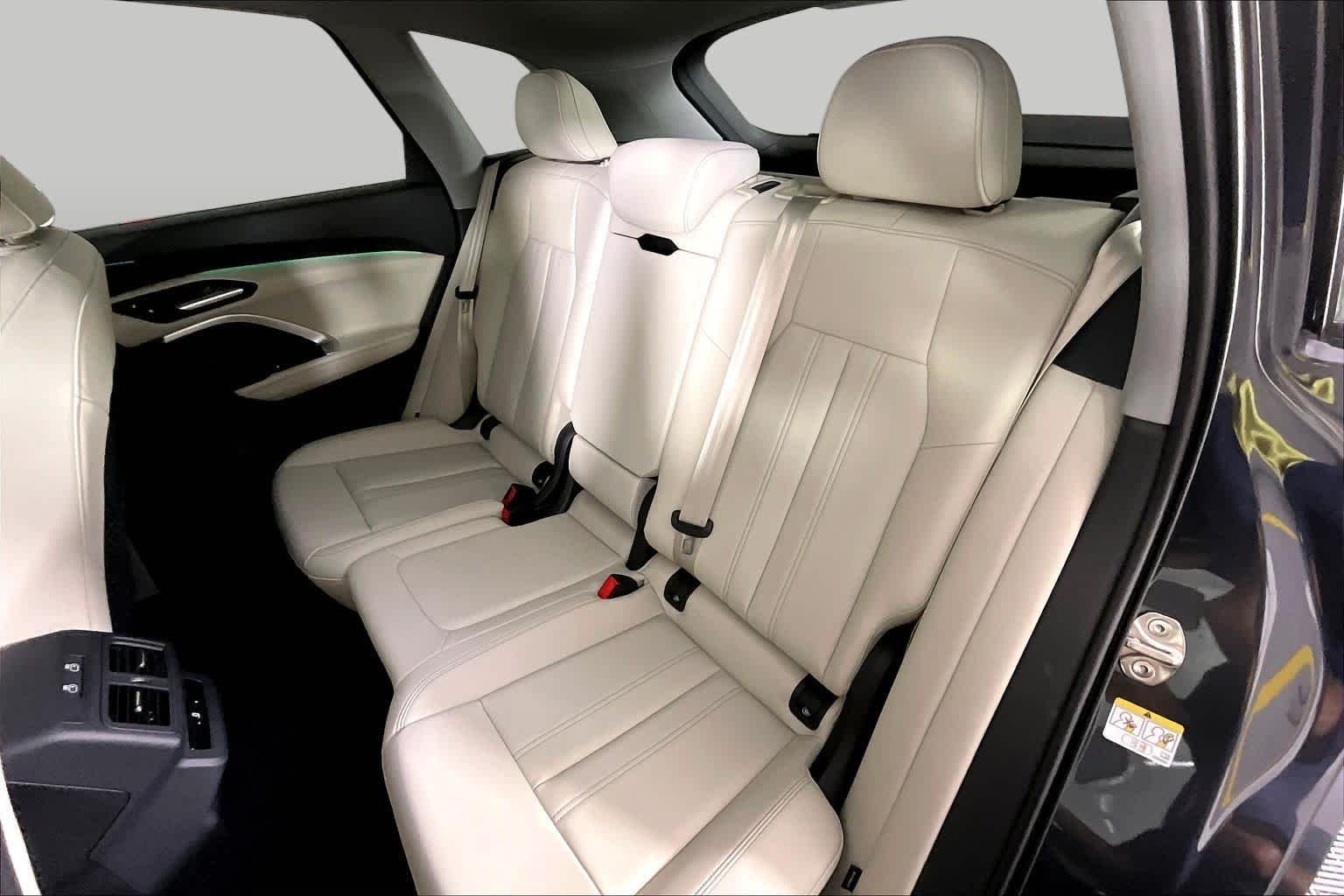 2026 Audi Q5 Premium - Photo 18