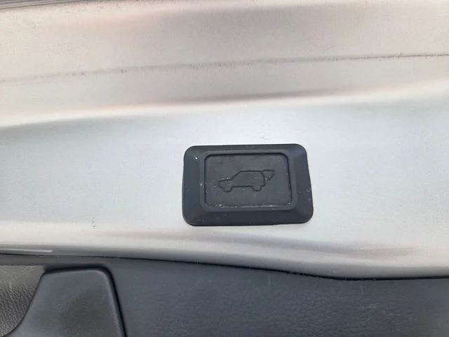 Certified Used 2021 Silver Toyota XLE image 10