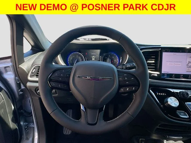 New 2026 Silver Mist Clear-Coat Exterior Paint Chrysler  image 11