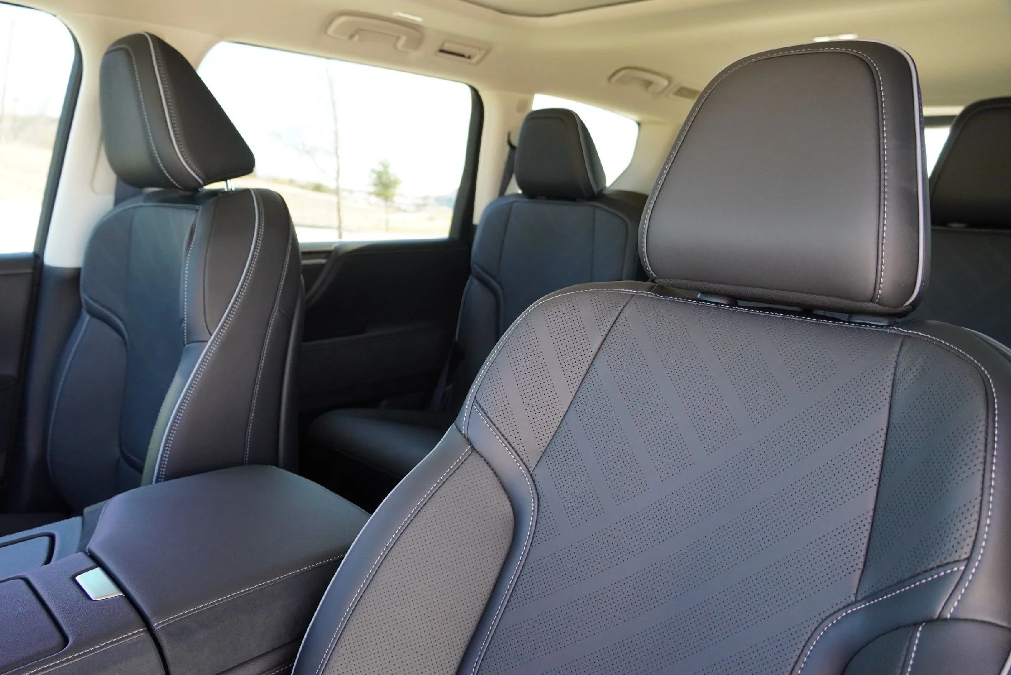 2026 INFINITI QX80 Luxe - Photo 10