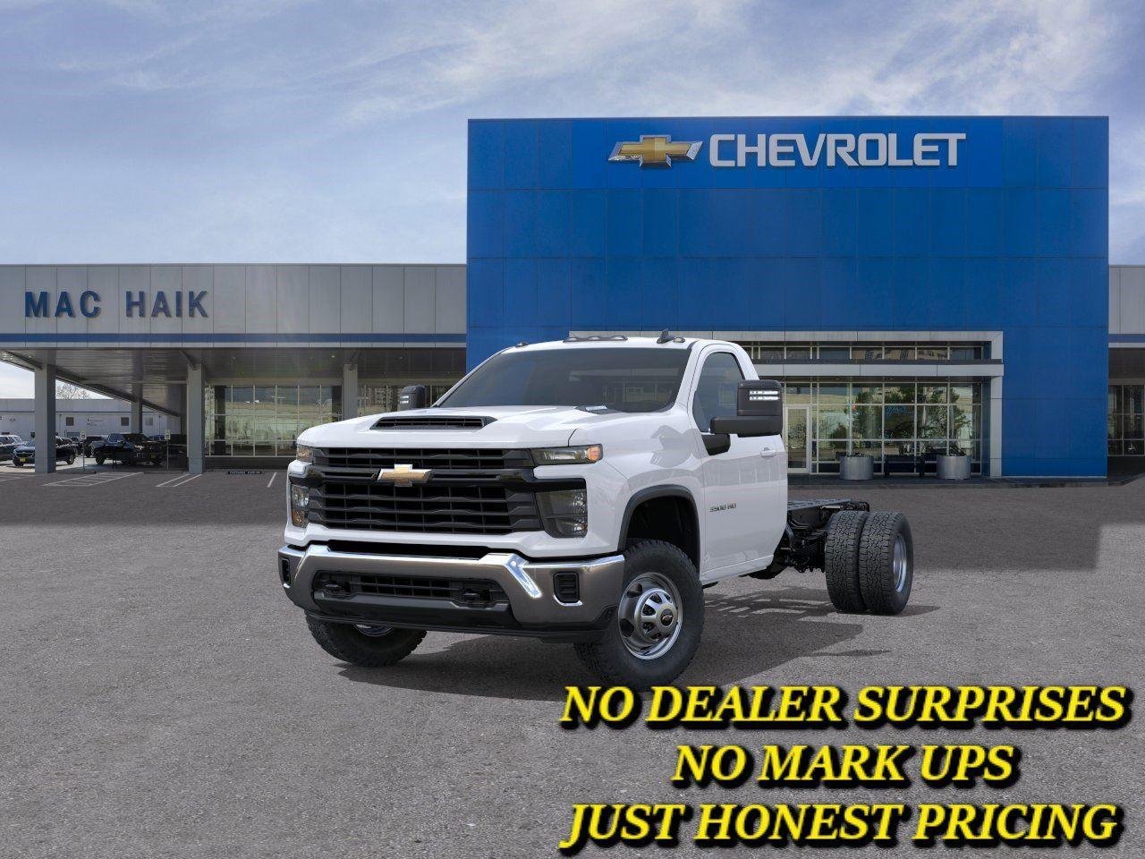 New 2026 Summit White Chevrolet Work Truck image 8