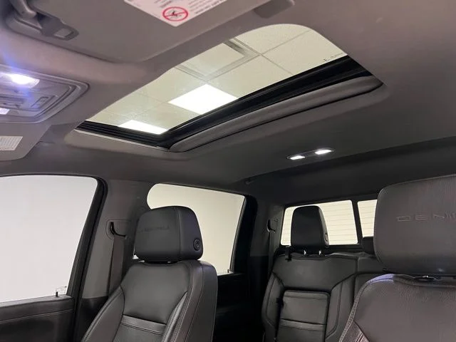 Used 2021 Black GMC Denali image 39