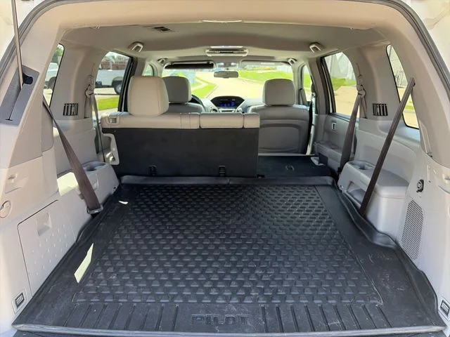 Used 2013  Honda EX-L image 30