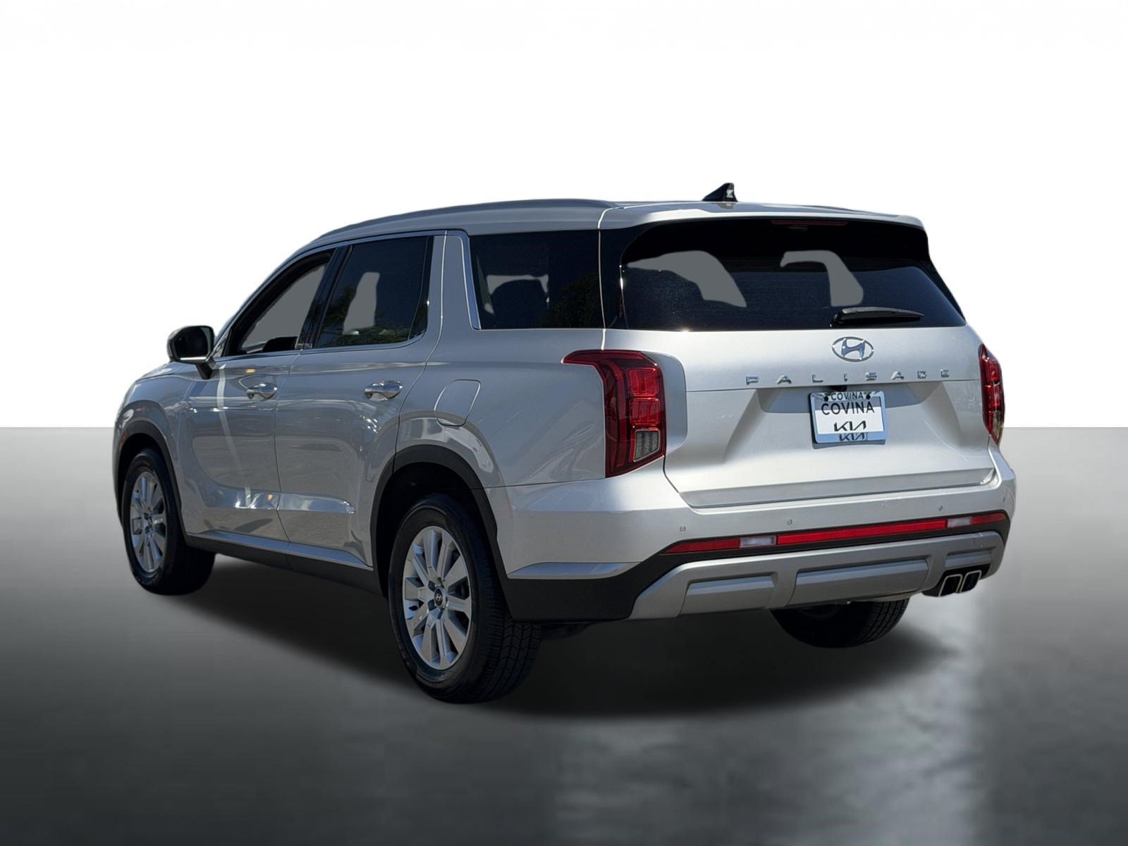 Used 2024 Typhoon Silver Hyundai SEL 7P image 6