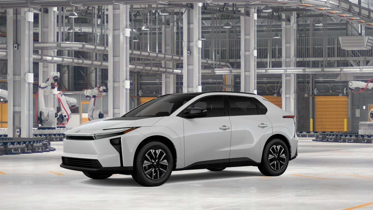 New 2026 Wind Chill Pearl Toyota XLE image 2