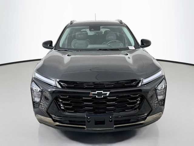 New 2026 Mosaic Black Metallic Chevrolet ACTIV image 2