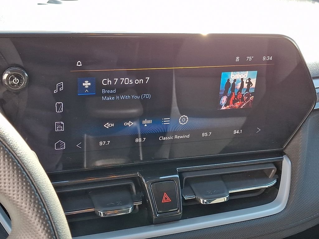 Used 2025 Blue Chevrolet LT image 17