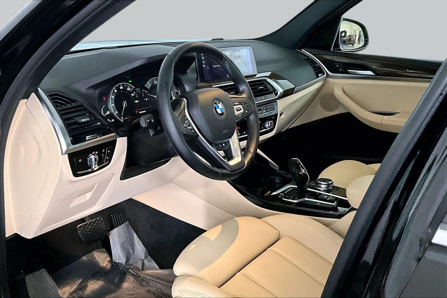 Used 2018 Jet Black BMW xDrive30i image 18