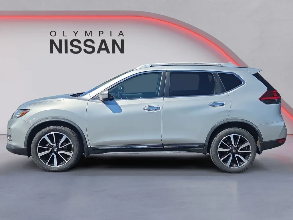 Used 2018 Silver Nissan SL image 3