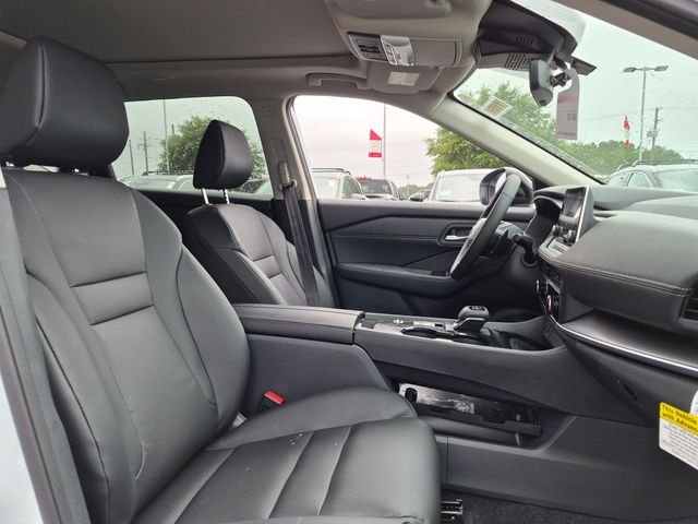 Used 2026 White Nissan Dark Armor image 30