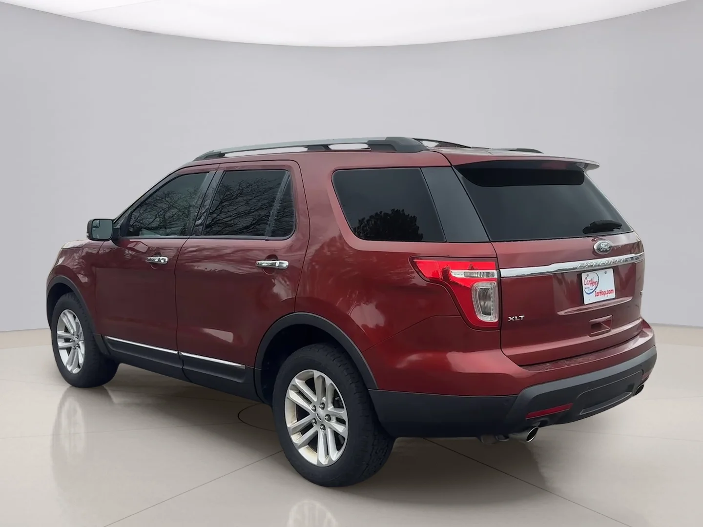 Used 2014 Red Ford XLT 4WD image 3