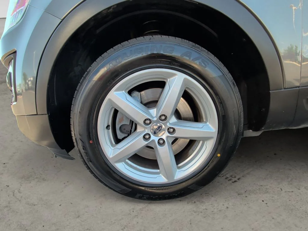 Used 2017 Gray Ford XLT image 14