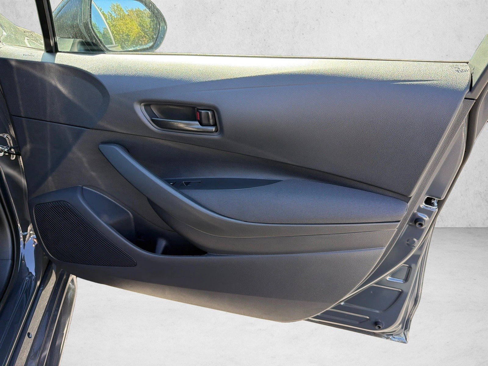 New 2027 Underground Toyota LE image 14