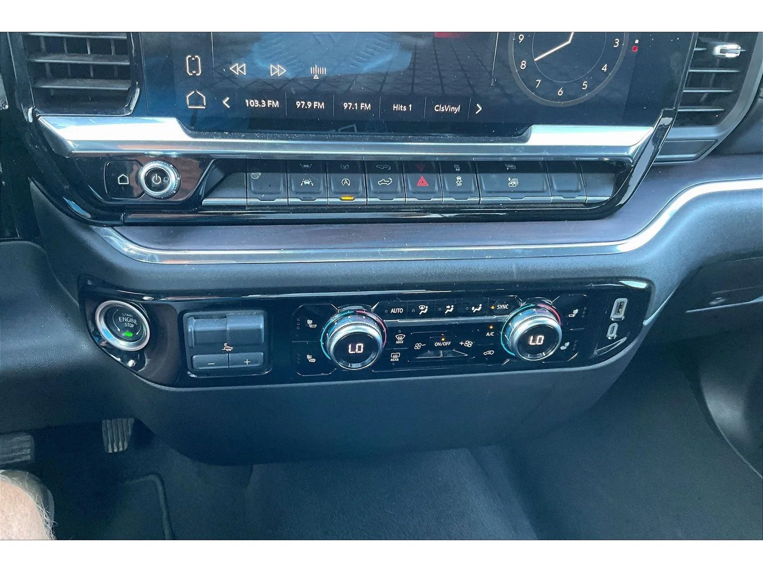Used 2025 Titanium Rush Metallic GMC SLT image 21