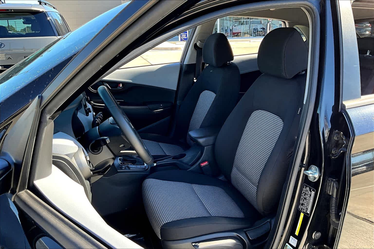 Used 2021 Ultra Black Hyundai SEL image 8
