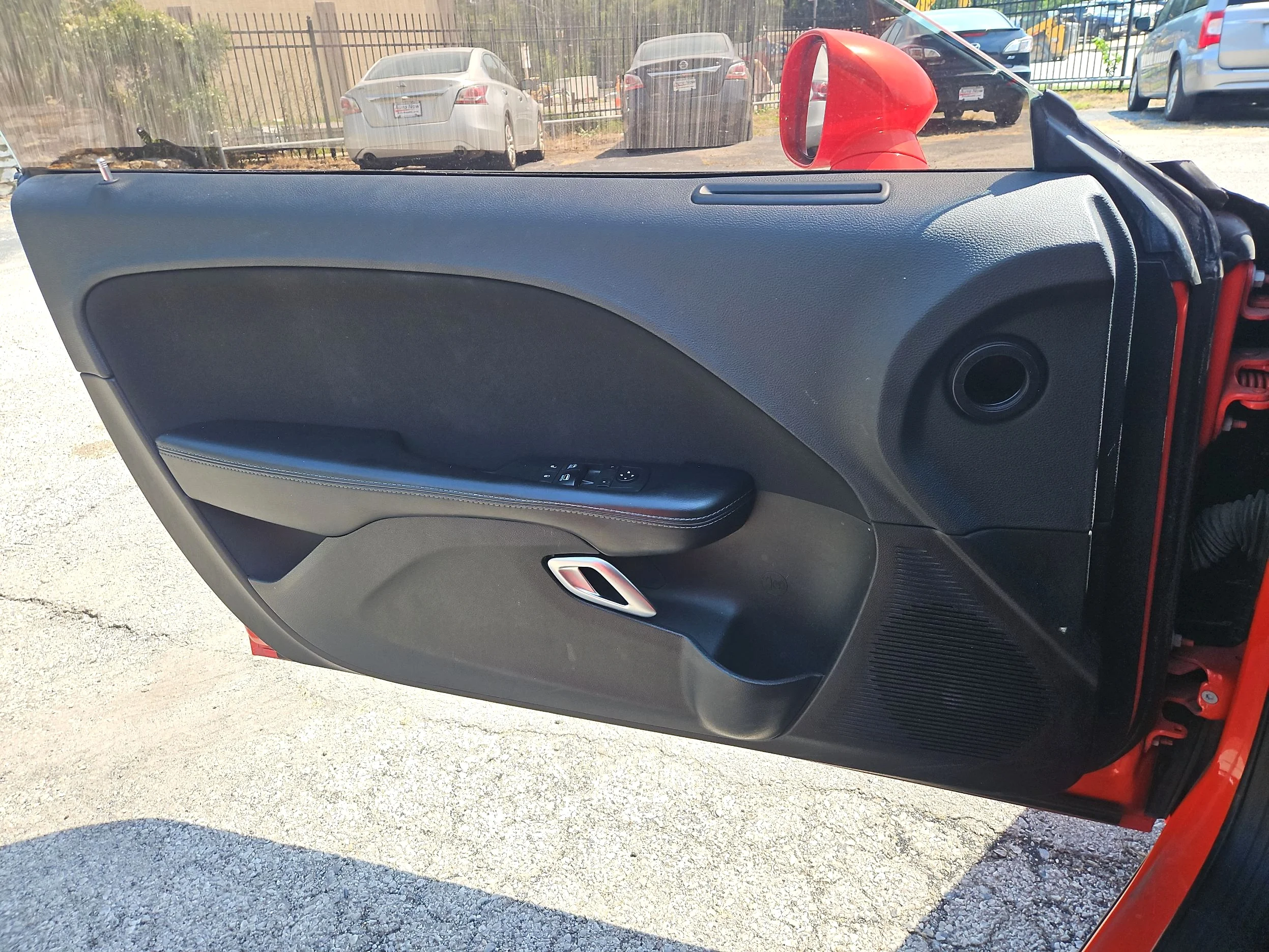 Used 2020 Go Mango Dodge SXT image 13