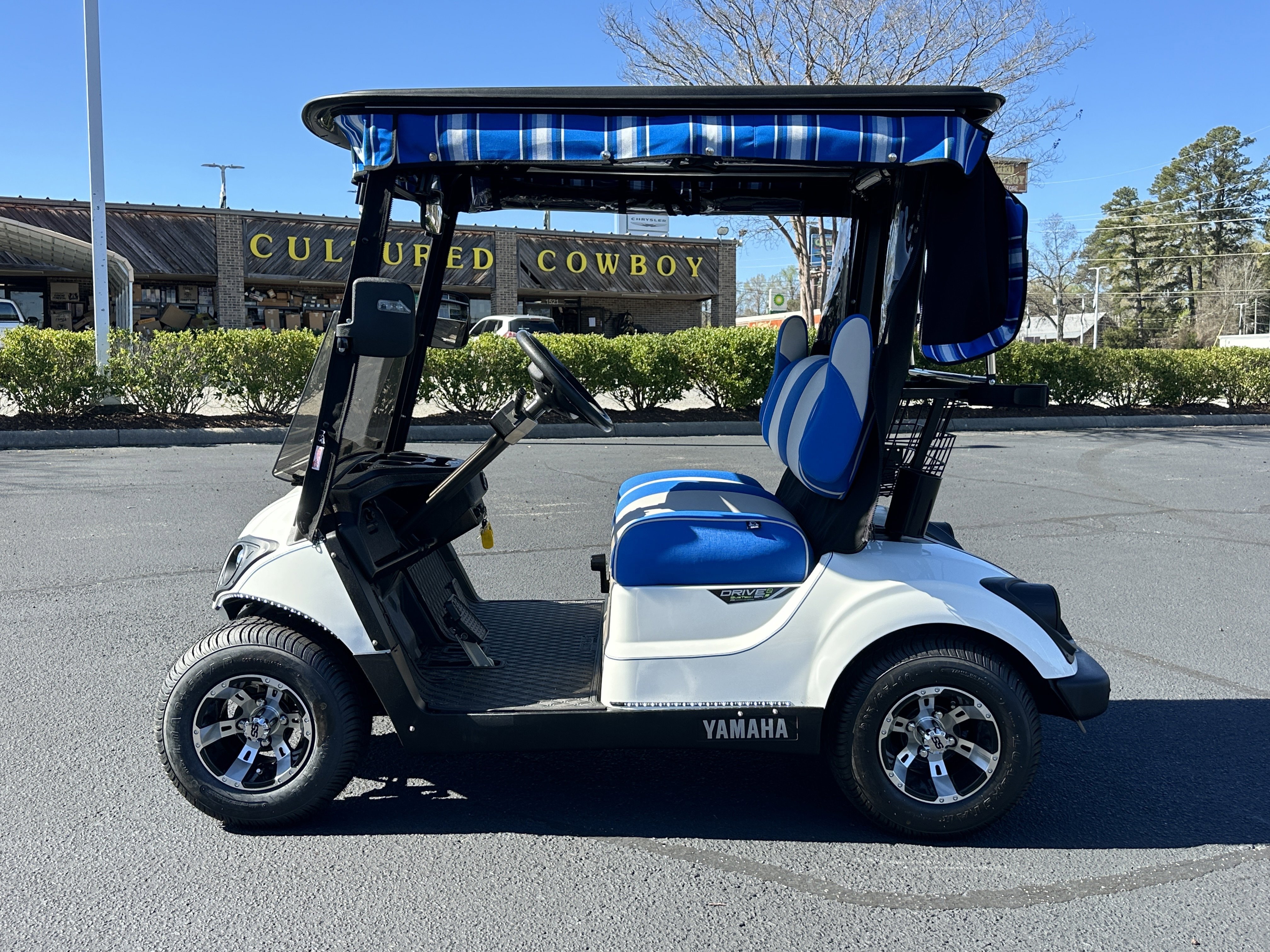 Used 2022 PEPSI WHITE YAMAHA  image 5