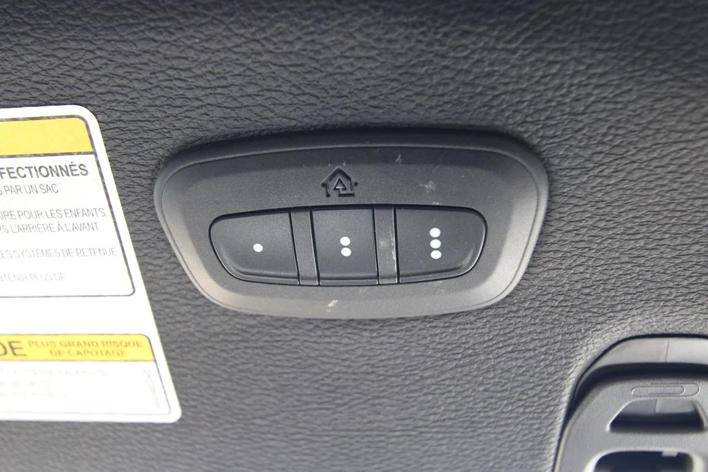 Used 2019 Black Jeep Unlimited Sahara image 11
