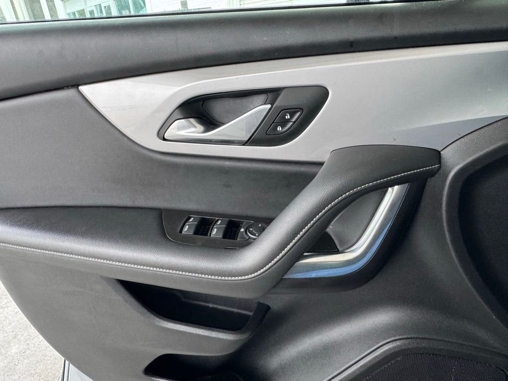 Used 2023 Gray Chevrolet LT image 35