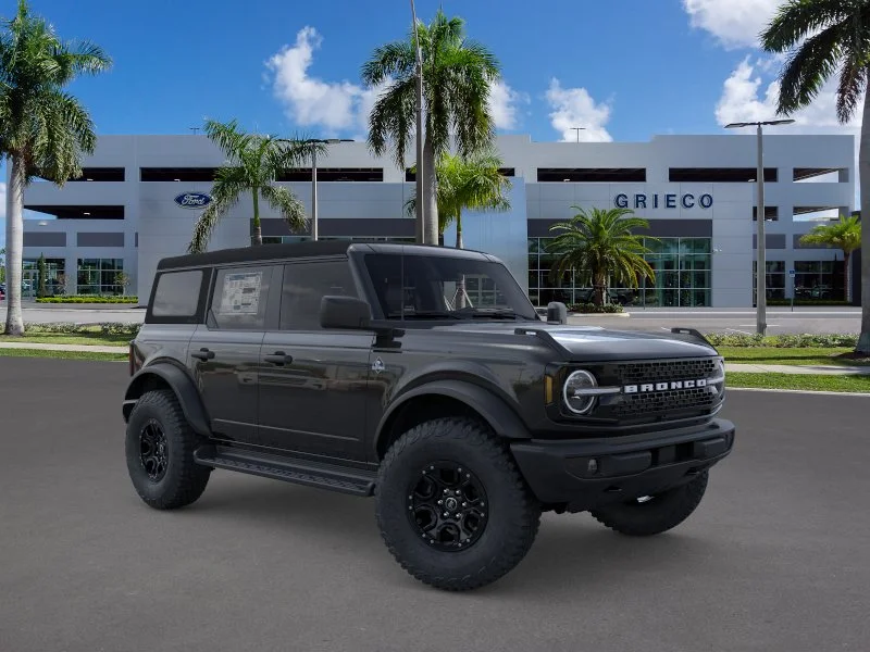 New 2026 Shadow Black Ford Outer Banks® image 31