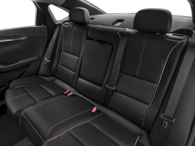 Used 2018 Silver Ice Metallic Chevrolet Premier image 17