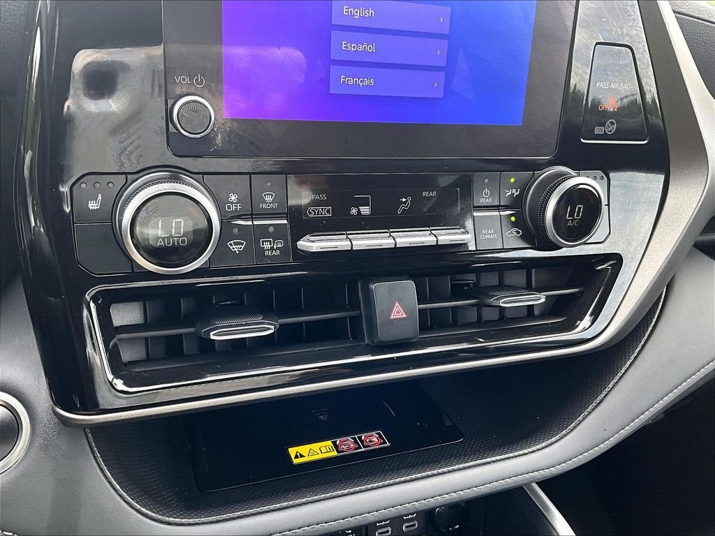 Used 2025 Silver Toyota XLE image 27
