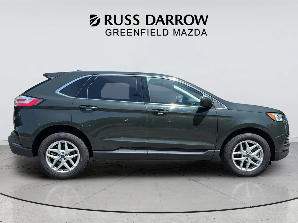 Used 2022 Green Ford SEL image 6