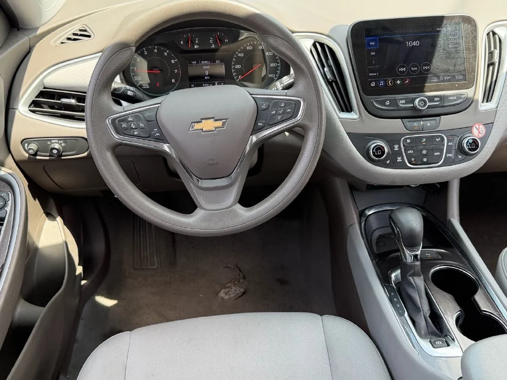 Used 2024 White Chevrolet LT image 12