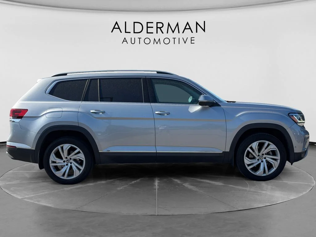 Used 2021 Silver Volkswagen SEL Premium image 6