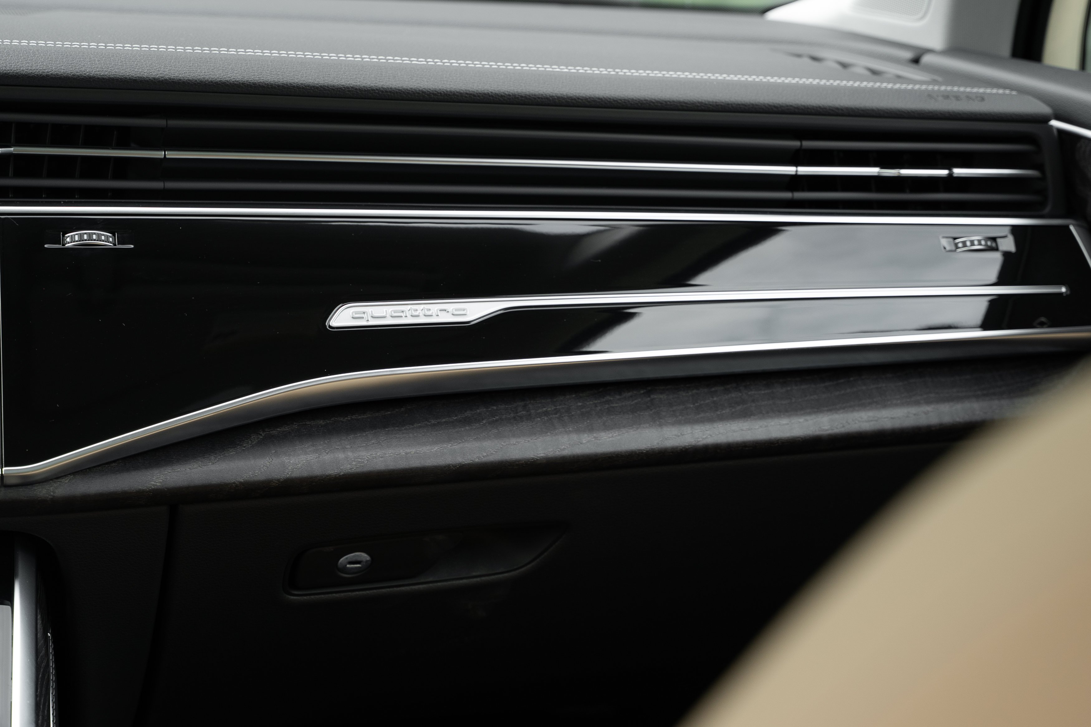2026 Audi Q7 Premium Plus - Photo 12