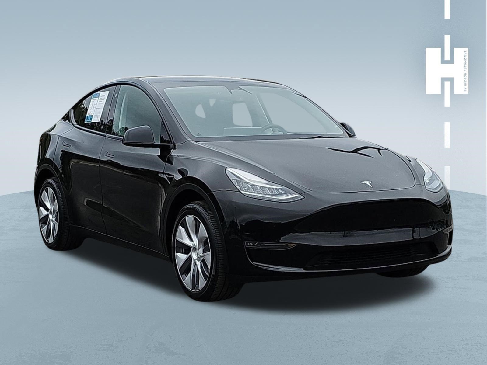 2023 Tesla Model Y Long Range Dual Motor All-Wheel Drive's photo
