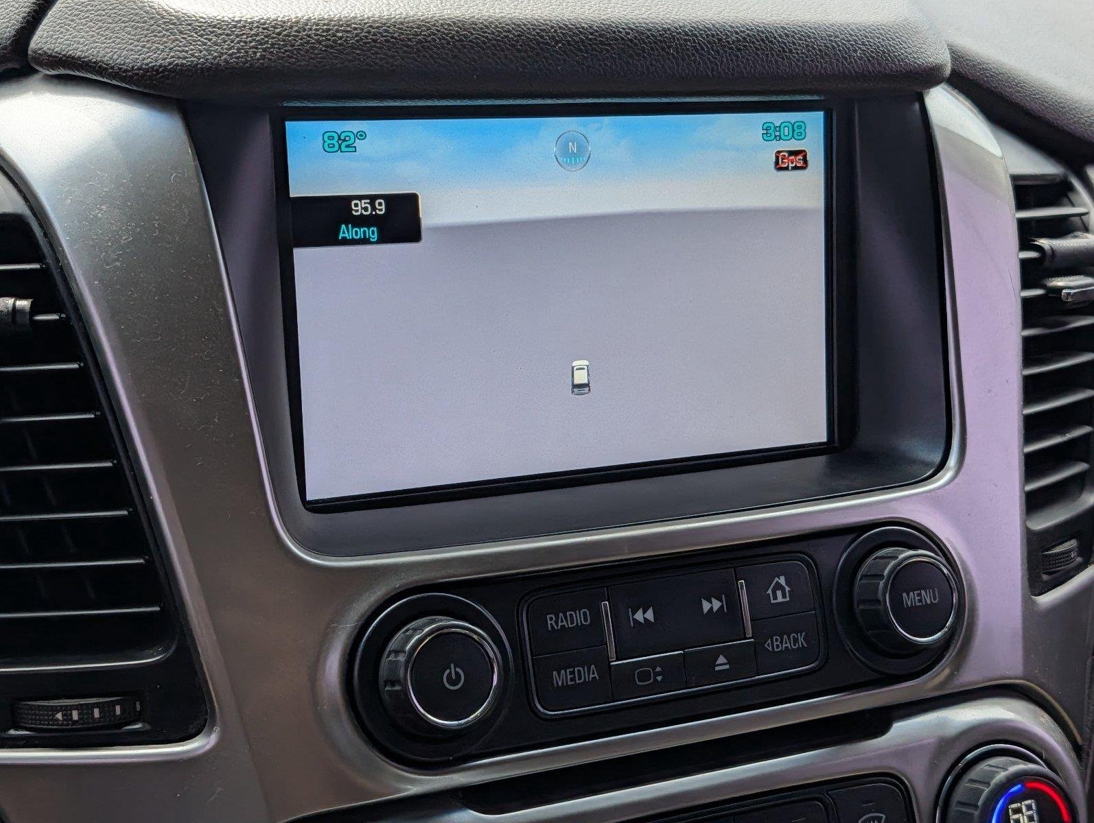 Used 2015 Champagne Silver Metallic Chevrolet LT image 17