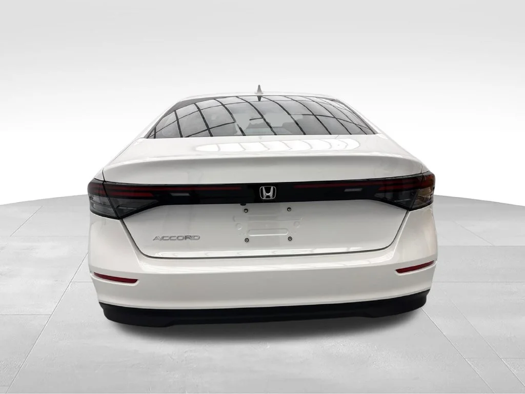 New 2026 Platinum White Pearl Honda LX image 7