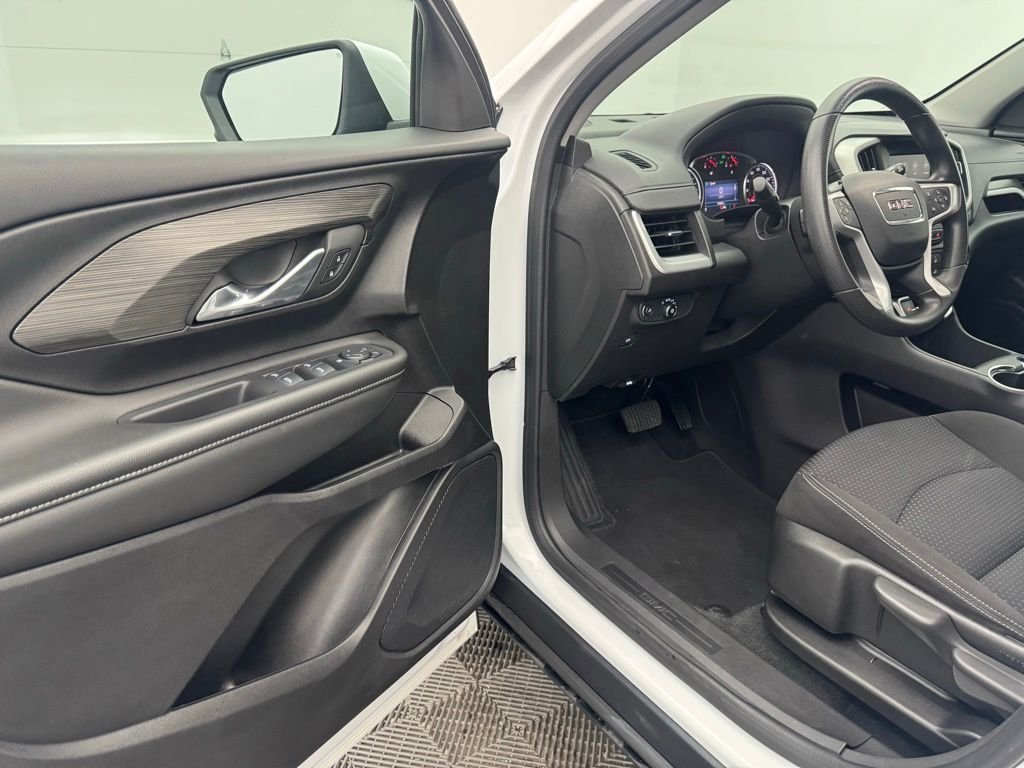 2024 GMC Terrain SLE - Photo 13