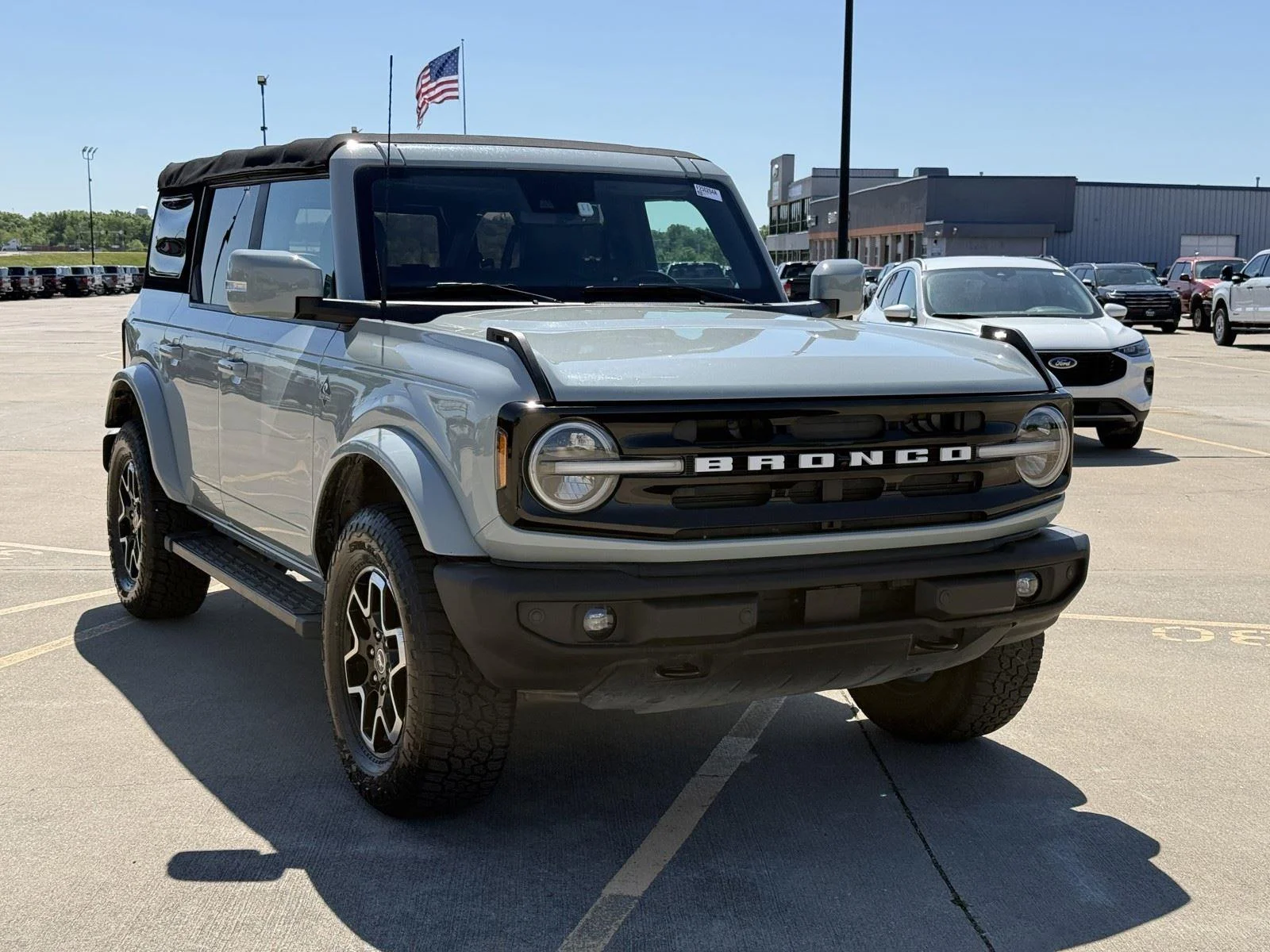 Used 2021 Ford Bronco 4-Door Outer Banks with VIN 1FMEE5BP0MLA88062 for sale in Kansas City