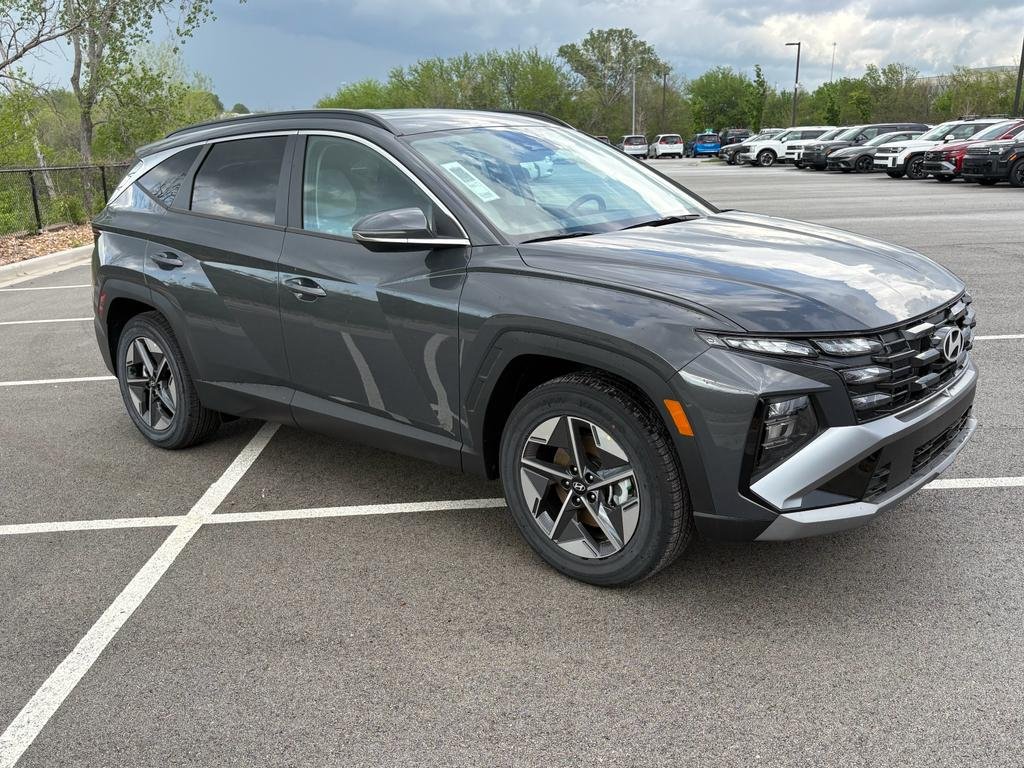 New 2026 Ecotronic Gray Hyundai SEL FWD image 7