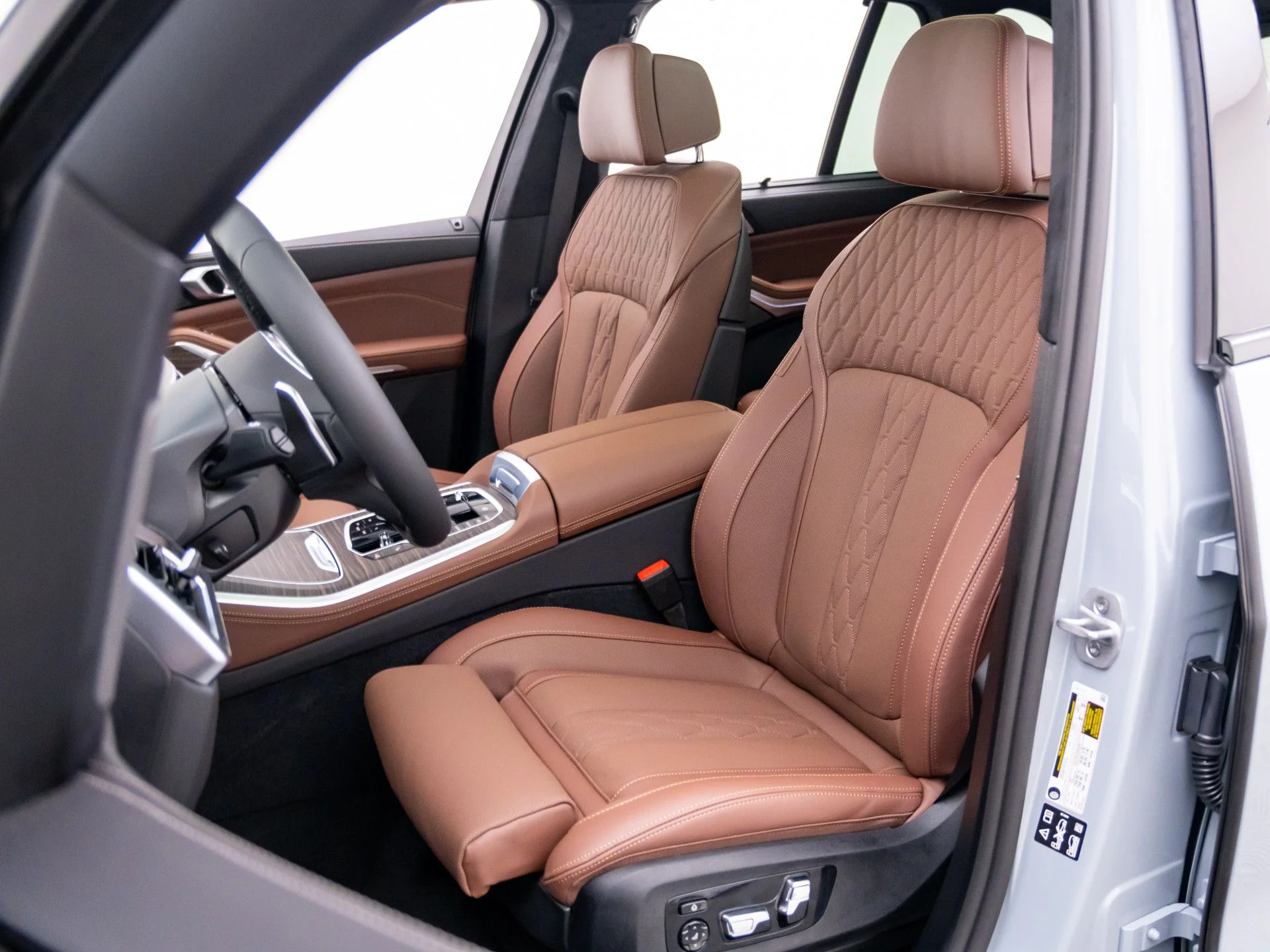 New 2026 Gray BMW xDrive40i image 13