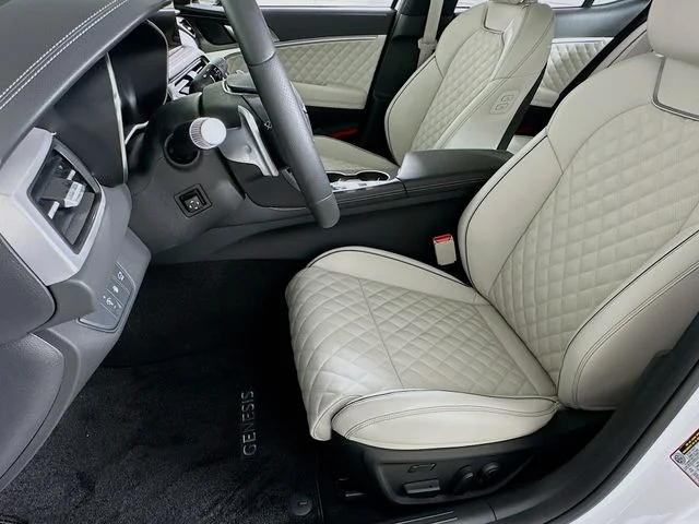 New 2025 White Genesis 3.3T Sport Advanced image 10